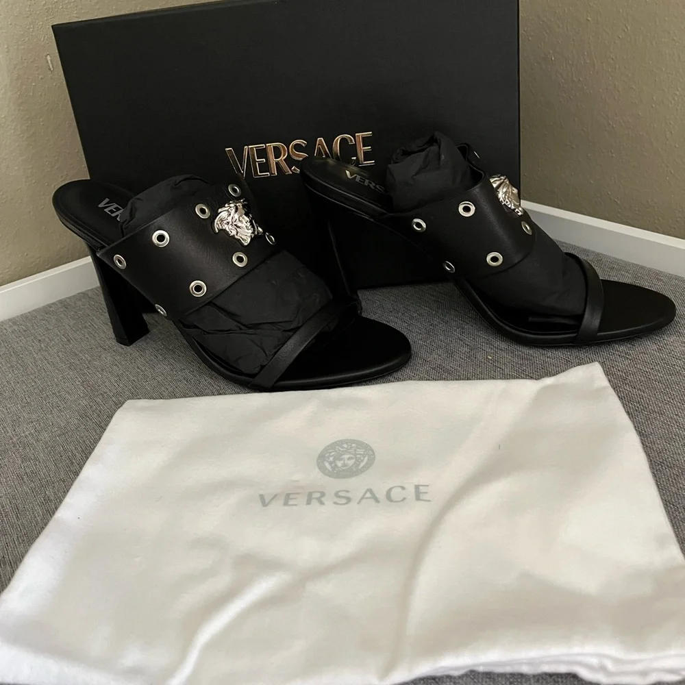NIB Versace heels 👠 - Picture 2 of 8